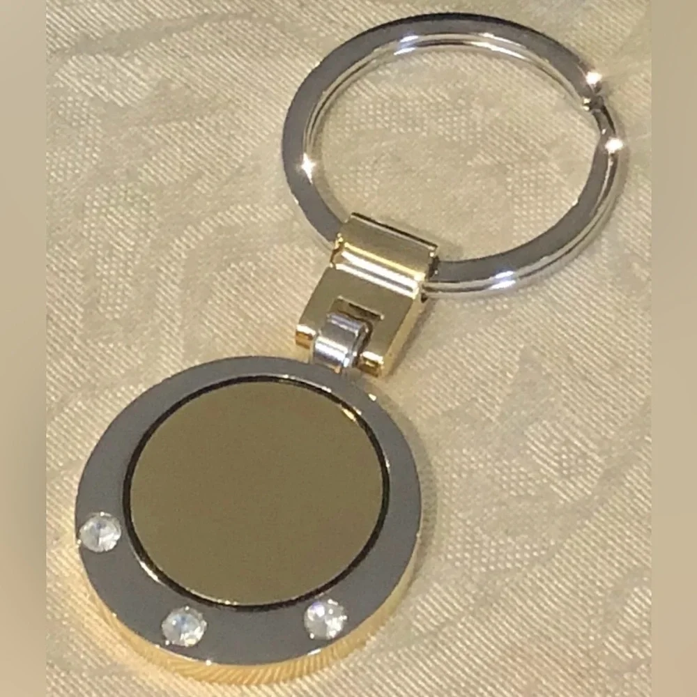 NEW KEYCHAIN MENS SILVER & GOLD 2 TONE CAR MOTOR INSPIRED KEYS HOLDER JE…